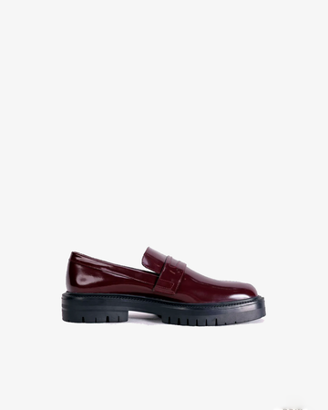 Tabi Split-Toe Loafers Burgundy